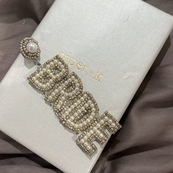 BRIDE earrings - Picture 2 of 2